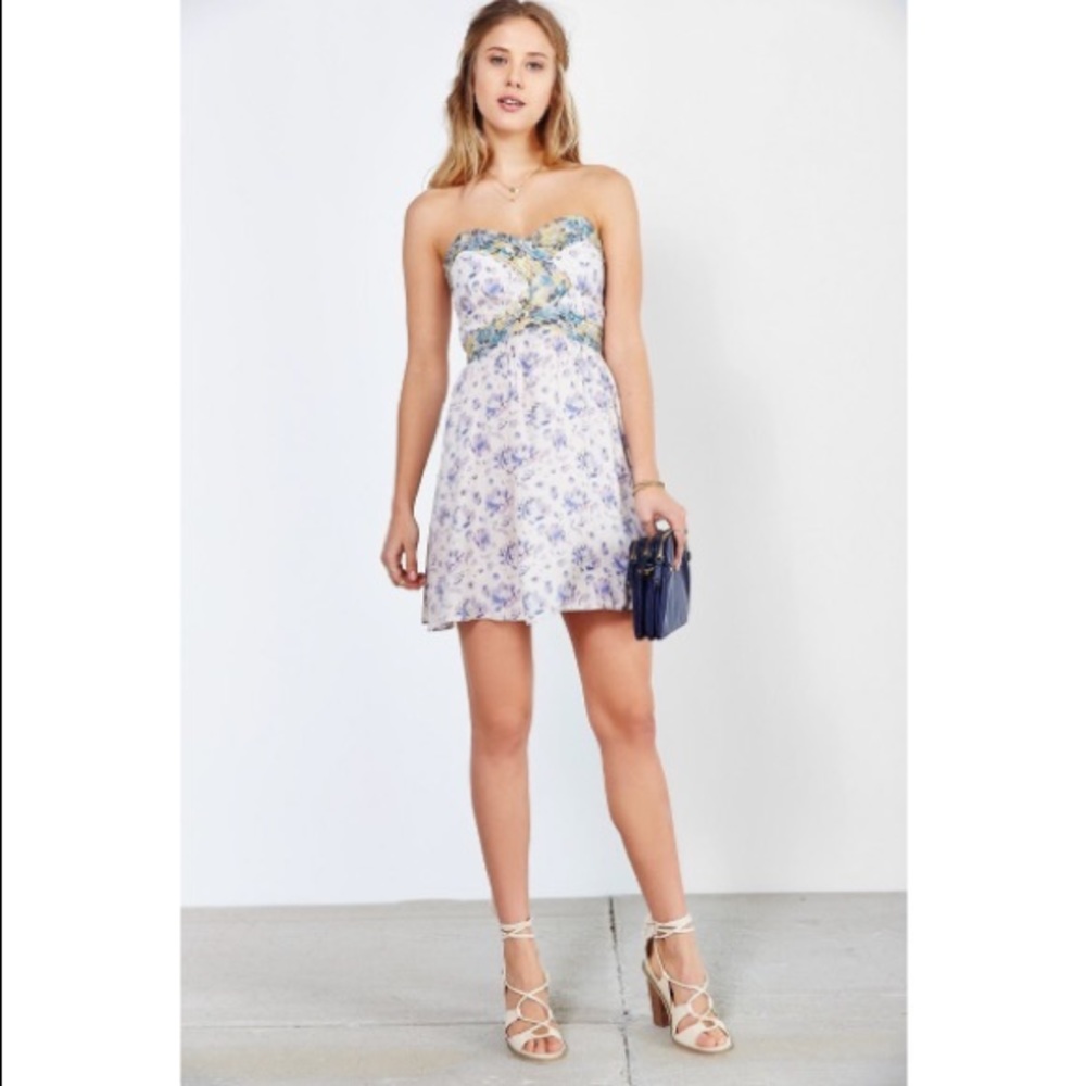Urban Outfitters Kimchi Blue strapless dress